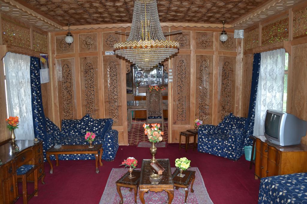 New Bul Bul Group Of Houseboats Srinagar Hotel Durgjan Exterior photo