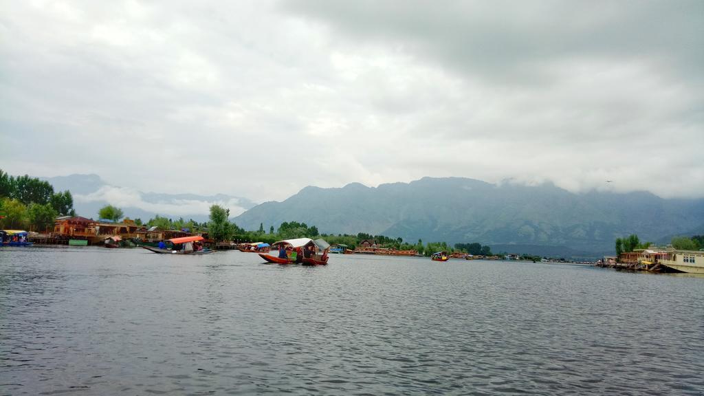 New Bul Bul Group Of Houseboats Srinagar Hotel Durgjan Exterior photo