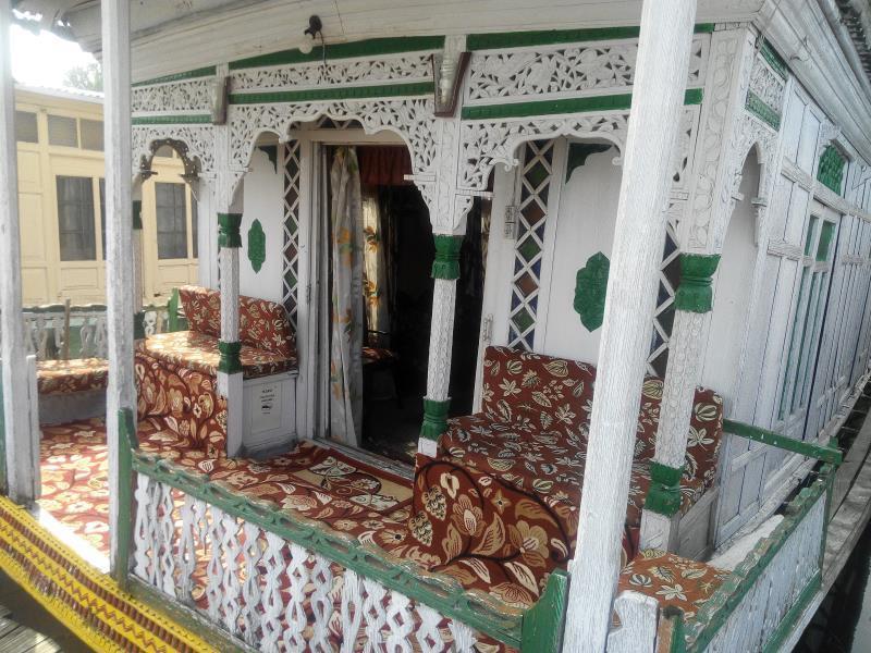 New Bul Bul Group Of Houseboats Srinagar Hotel Durgjan Exterior photo