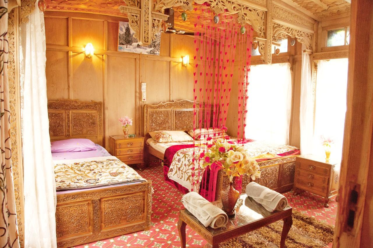New Bul Bul Group Of Houseboats Srinagar Hotel Durgjan Exterior photo