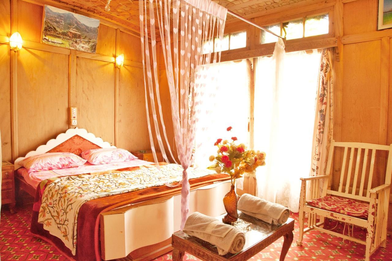 New Bul Bul Group Of Houseboats Srinagar Hotel Durgjan Exterior photo