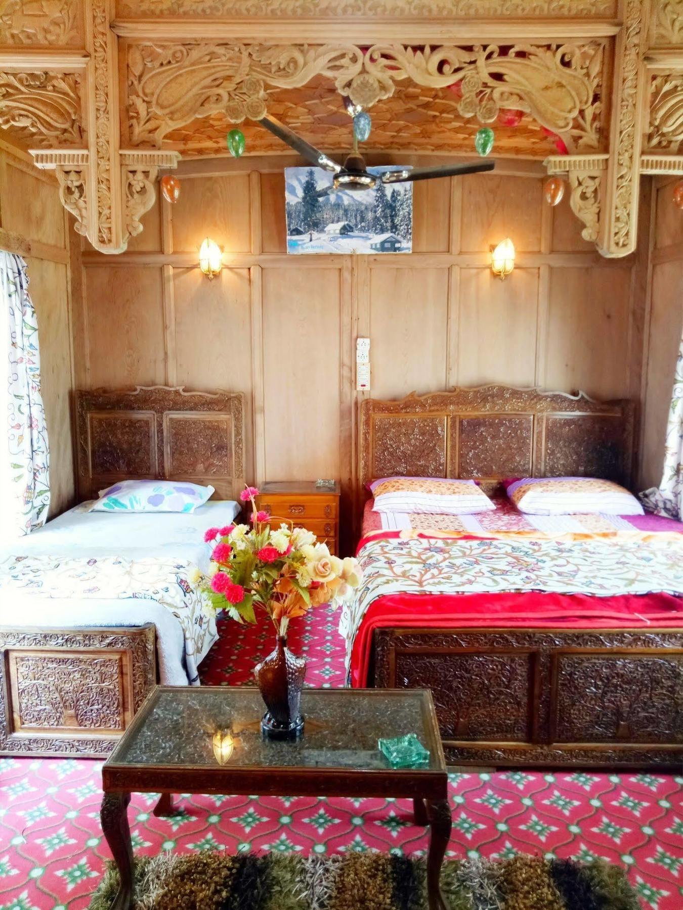 New Bul Bul Group Of Houseboats Srinagar Hotel Durgjan Exterior photo
