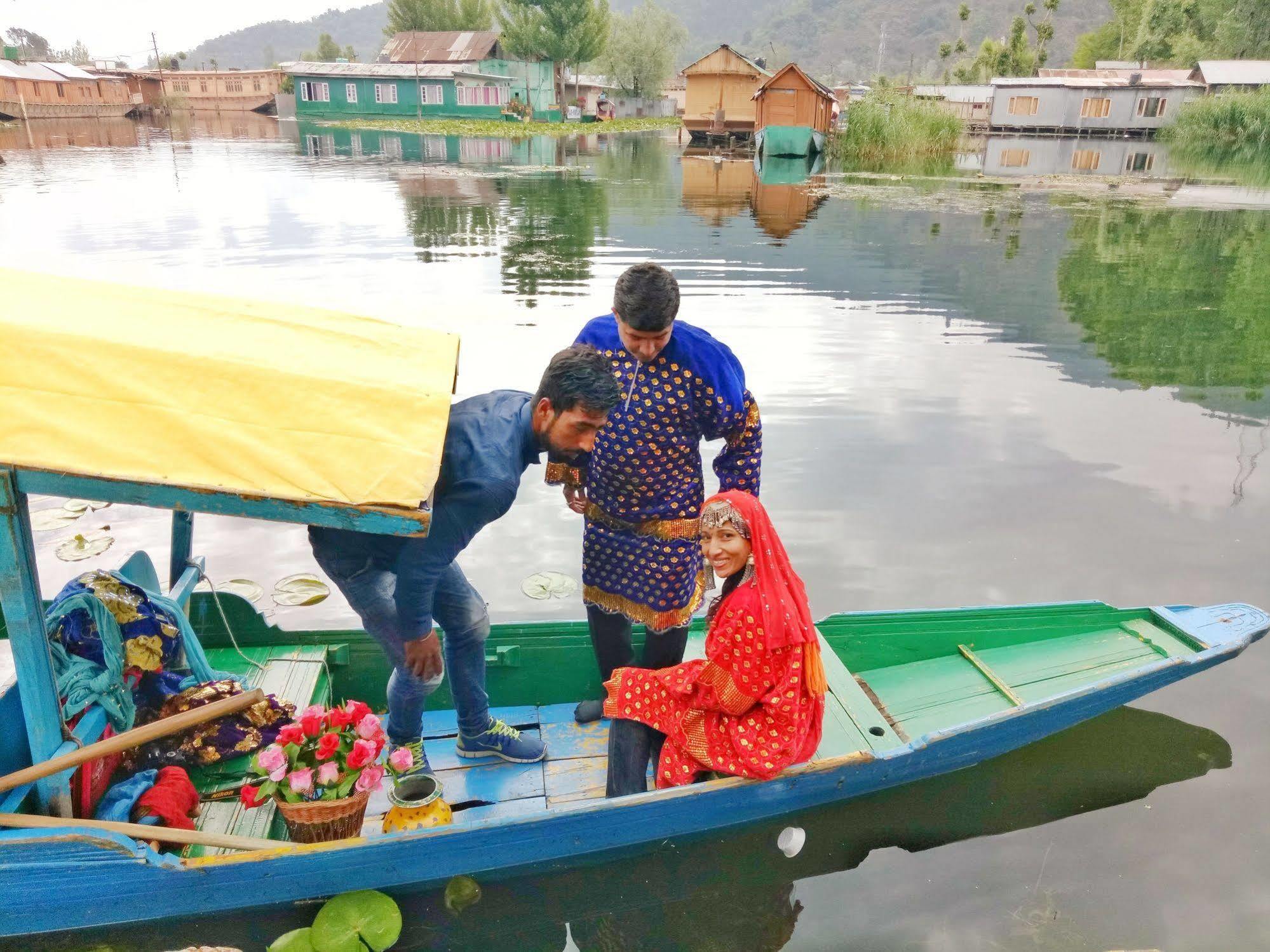 New Bul Bul Group Of Houseboats Srinagar Hotel Durgjan Exterior photo