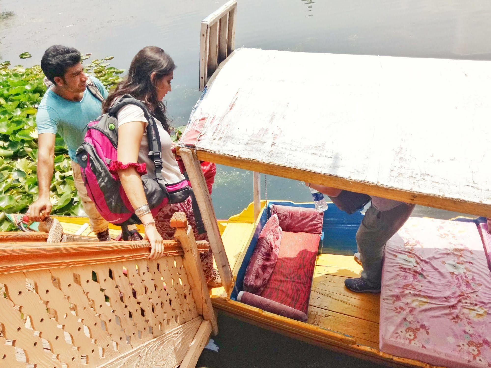 New Bul Bul Group Of Houseboats Srinagar Hotel Durgjan Exterior photo