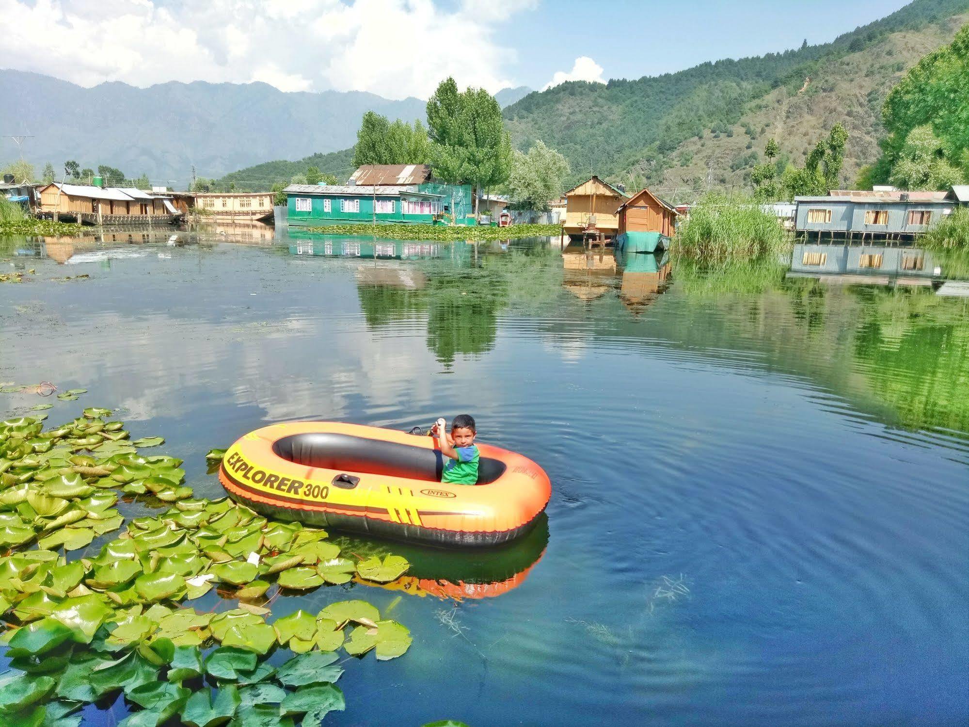New Bul Bul Group Of Houseboats Srinagar Hotel Durgjan Exterior photo