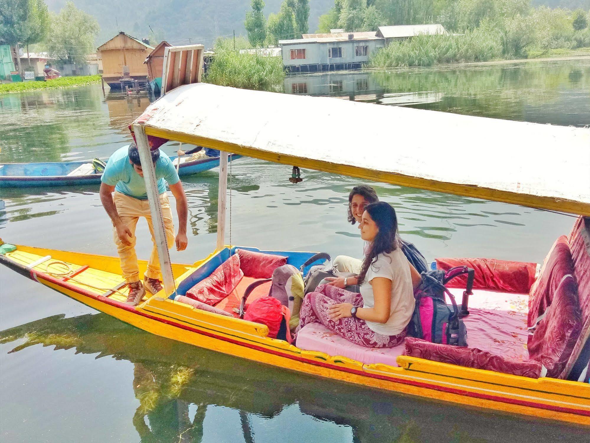 New Bul Bul Group Of Houseboats Srinagar Hotel Durgjan Exterior photo
