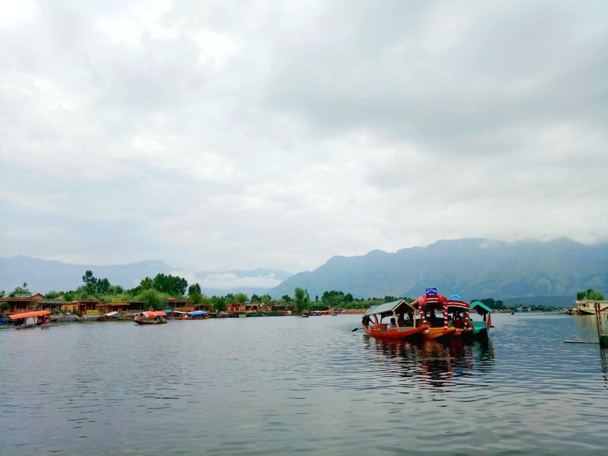 New Bul Bul Group Of Houseboats Srinagar Hotel Durgjan Exterior photo